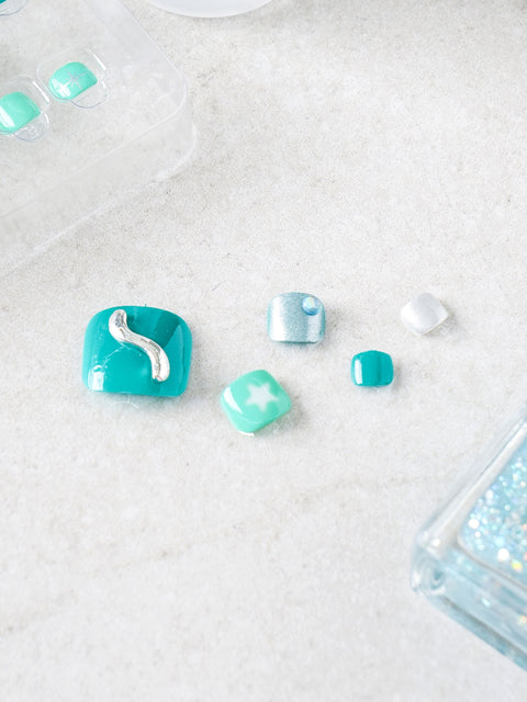 [✈️KOREA] Daiso - Tita Press Pedi Tips 14pcs Green