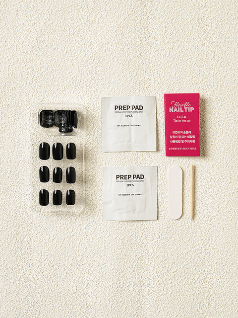 [✈️KOREA] Daiso - Solid Nail Tips 16pcs Deep Black