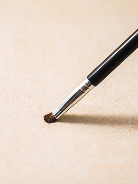 [✈️KOREA] Daiso - Point Eyeshadow Brush