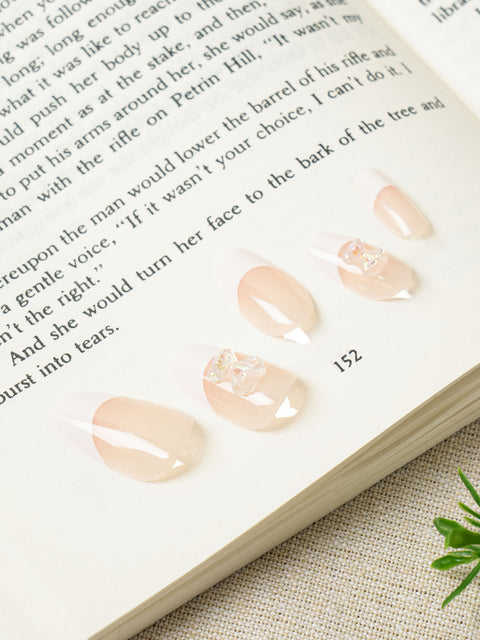 [✈️KOREA] Daiso - Too Cool For School Real Wear Nail Tip Coffin Bear Blanc